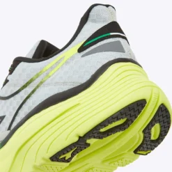 Diadora Men's Nucleo Running Shoe - Silver/Black/Yellow Fl DD - Regular (D) -Nike Store 101 2 2ee13548 a879 4f70 bc12 7b7ff248d305