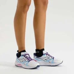 Diadora Women's Mythos Blushield Vortice 8 Running Shoe - White/Blueprint- Regular (B) -Nike Store 101.179080 C4127 CV