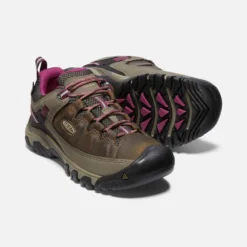 Keen Women's Targhee III Waterproof Hiking Shoe - Weiss/Boysenberry- Regular (B) 10 Keen Women's Targhee III Waterproof Hiking Shoe - Weiss/Boysenberry- Regular (B) -Nike Store 1018177 PPS PDP