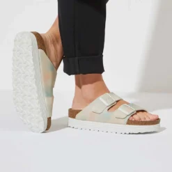 Birkenstock Women's Arizona Platform Sandal- Watercolor Pink- Medium/Narrow 10 Birkenstock Women's Arizona Platform Sandal- Watercolor Pink- Medium/Narrow -Nike Store 1024597 f closeup f