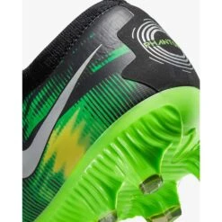 Nike Unisex Phantom GT2 Pro SW FG Soccer Shoe - Black/MTLC Platinum Green-Regular (D) -Nike Store 96d602cf 1bbf 40b3 98a0 5040861db7fd