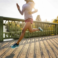 Topo Athletic Women's Cyclone 2 Running Shoe- Ocean/Mint- Regular (B) -Nike Store W061.Ocean Mint 10