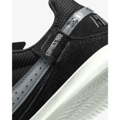 JR Nike Streetgato Soccer Shoe - Black/Summit White 12 JR Nike Streetgato Soccer Shoe - Black/Summit White -Nike Store d9e945f1 e6fb 47ca 906f c3b7b41c41e0