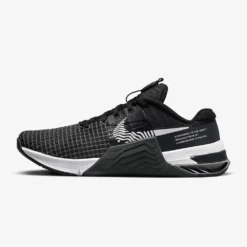 Nike Women's Metcon 8 Training Shoe - Black/White- Regular (B) -Nike Store metcon 8 womens training shoes Hzmjkl