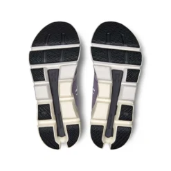 On Running Women's Cloudflyer 4 Running Shoe - Shark/Pearl - Regular (B) -Nike Store webimage 4A2BC0BA 54C4 4CA0 BB51563593740EE7