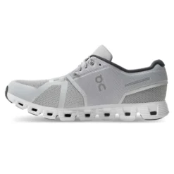 On Running Men's Cloud 5 Running Shoe- Glacier/White - Regular (D) 10 On Running Men's Cloud 5 Running Shoe- Glacier/White - Regular (D) -Nike Store webimage 75eca24f c2c2 4bb2 8460 f96667ed21da