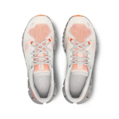 On Running Women's Cloud X 3 Running Shoe - Ivory/Alloy - Regular (B) -Nike Store webimage 9E666F41 A9B2 41F6 8C643A950D4F6DEC